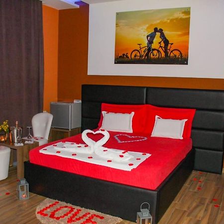 Hotel Golden Shkoder Ngoại thất bức ảnh