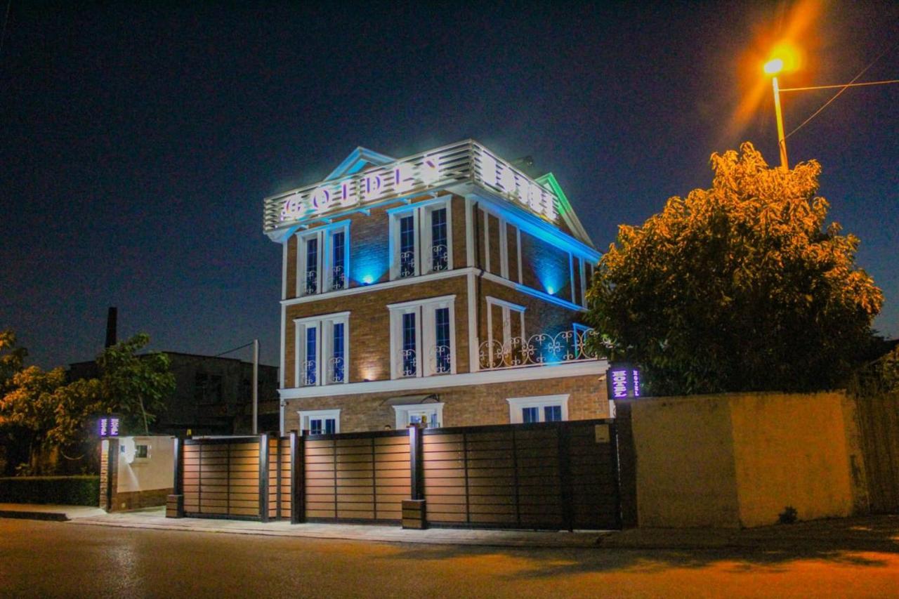 Hotel Golden Shkoder Ngoại thất bức ảnh
