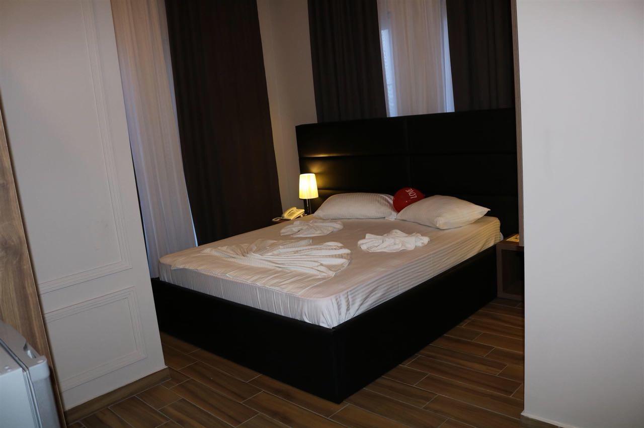 Hotel Golden Shkoder Ngoại thất bức ảnh