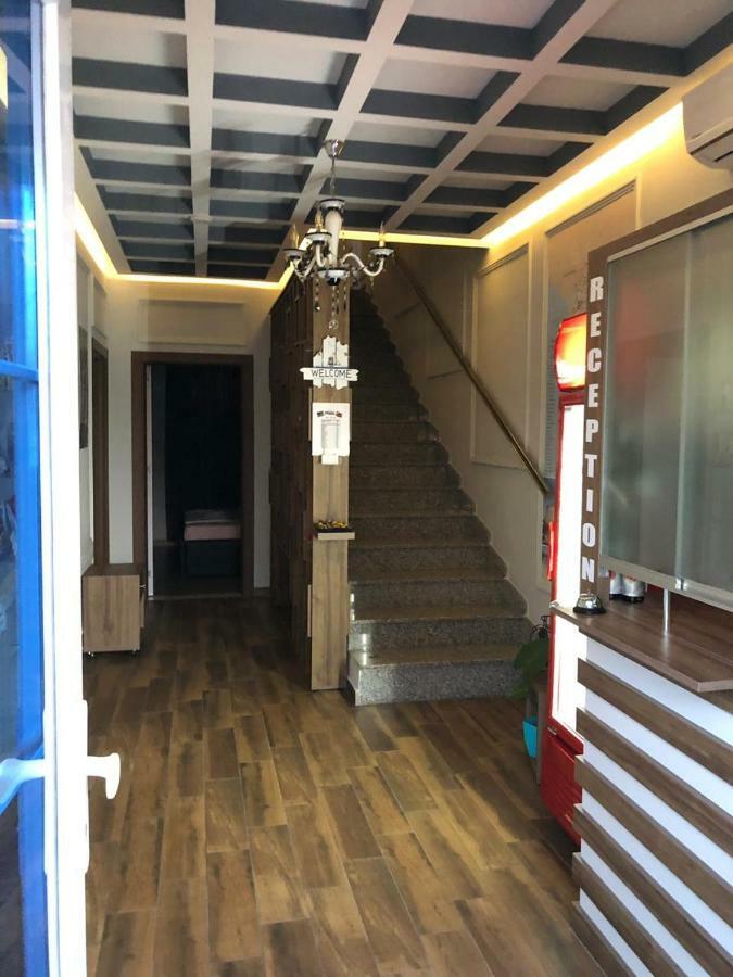 Hotel Golden Shkoder Ngoại thất bức ảnh