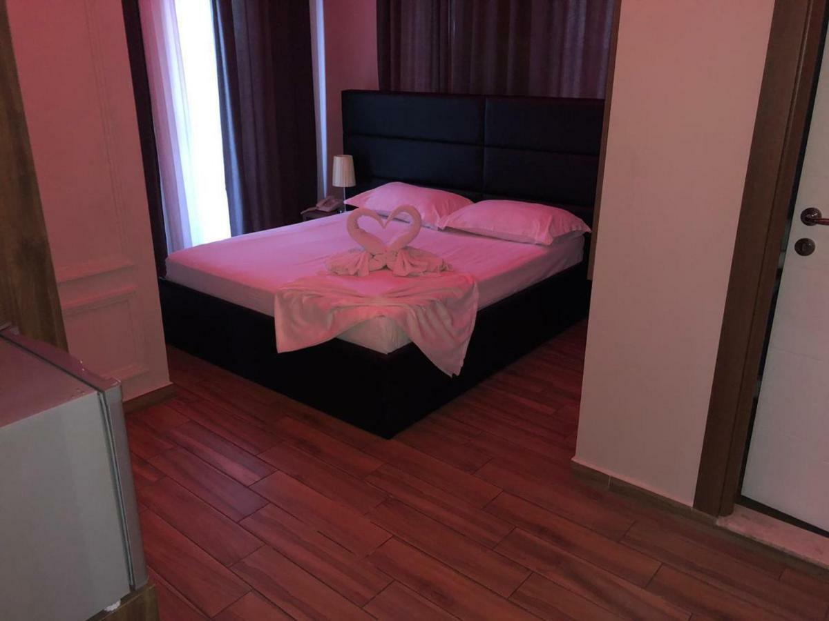 Hotel Golden Shkoder Ngoại thất bức ảnh
